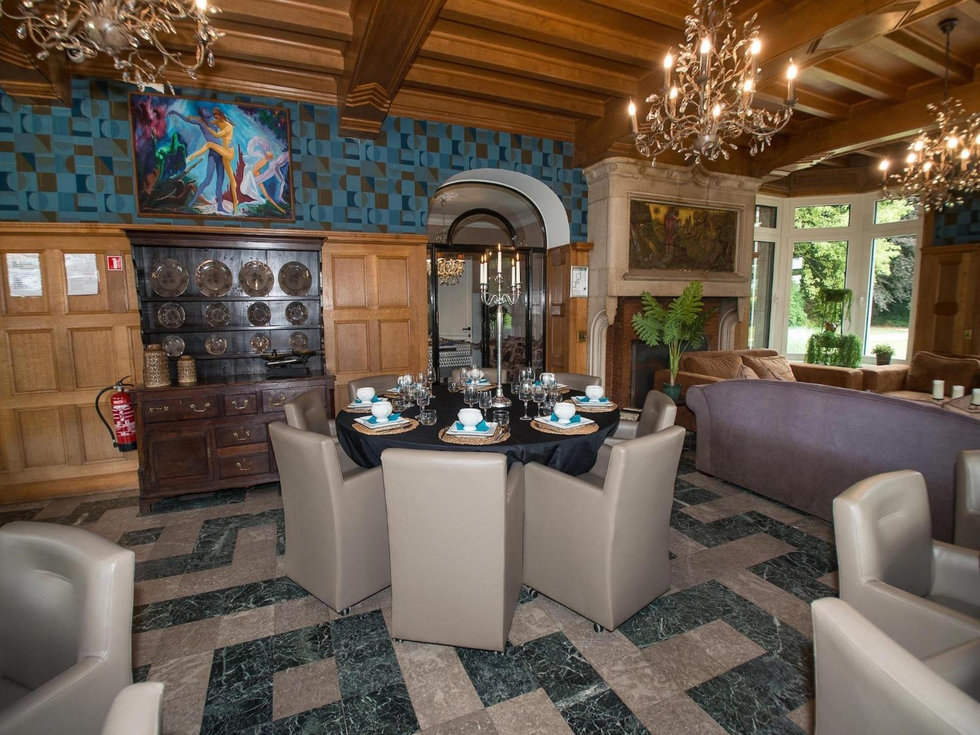 Luxurious Castle With Hot Tub In The Belgian Villa Jamoigne Exterior photo